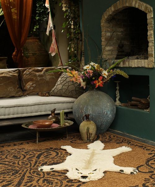 Tapis loup blanc doing goods
