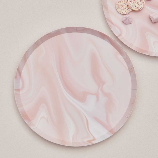 assiettes rose marbrées